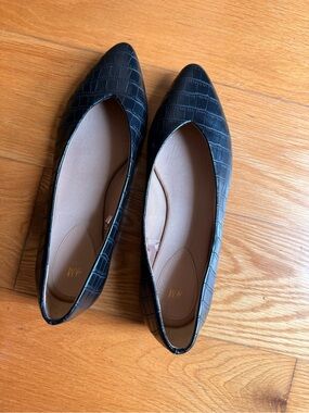 H&M Black Croc-Embossed Pointed Ballet Flats